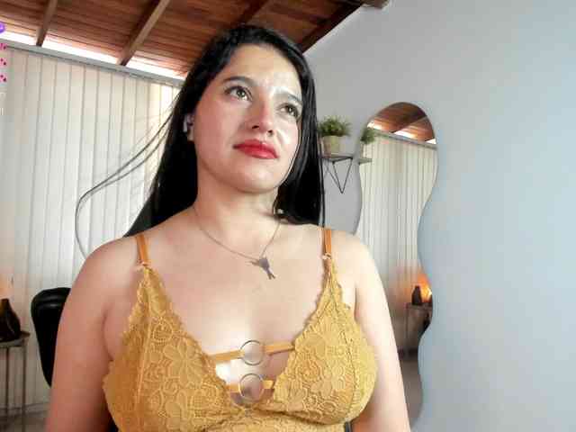 Min-Yuna webcam