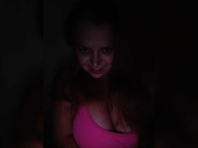 Malaya11 live cam on BongaCams