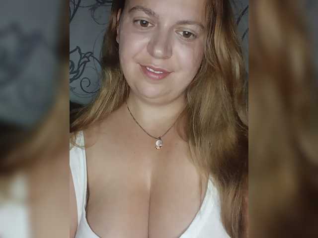 Malaya11 live cam on BongaCams