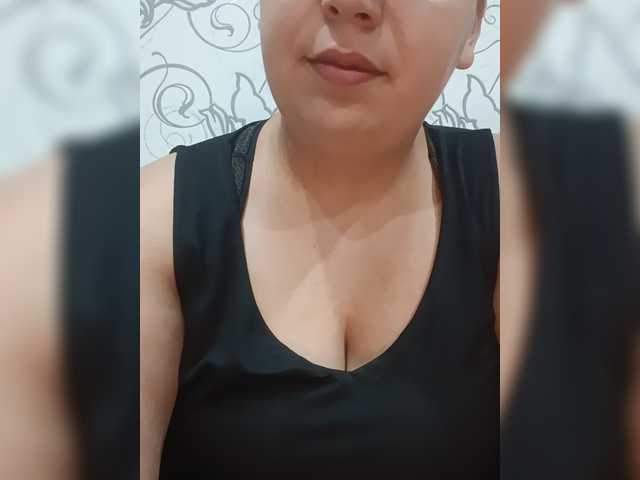 Malaya11 live cam on BongaCams
