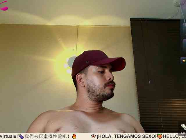 TommyJohn Sex Cam Show