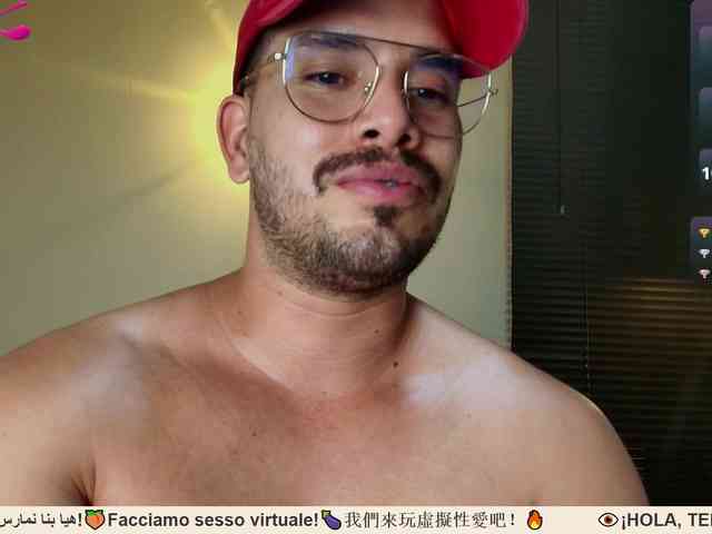 TommyJohn Sex Cam Show