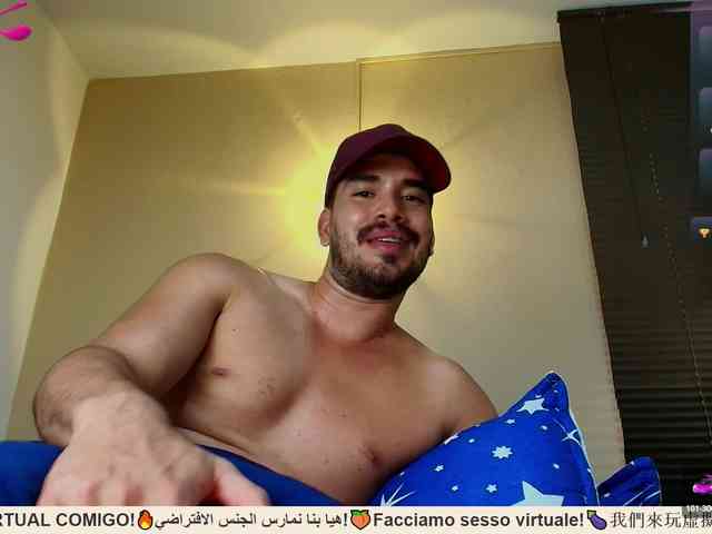 TommyJohn Sex Cam Show