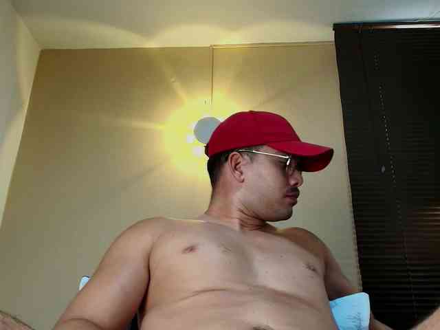 TommyJohn Sex Cam Show