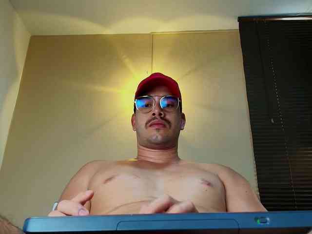 TommyJohn Sex Cam Show