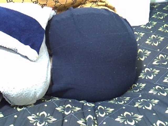 Winnie112 live webcam show