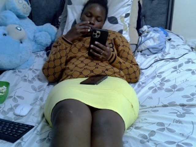 Winnie112 live cam on BongaCams