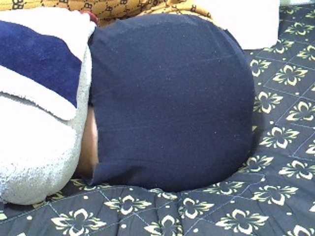 Winnie112 live webcam show