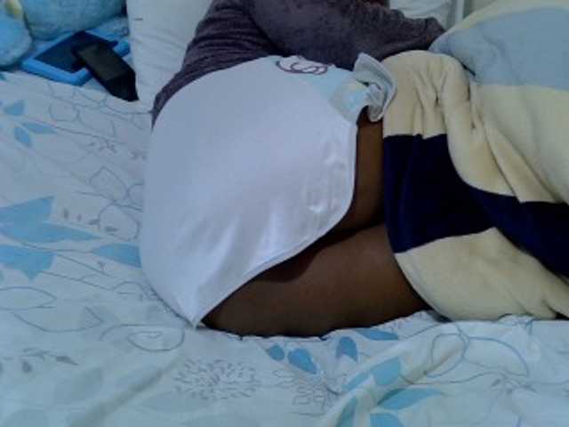 Winnie112 live cam on BongaCams