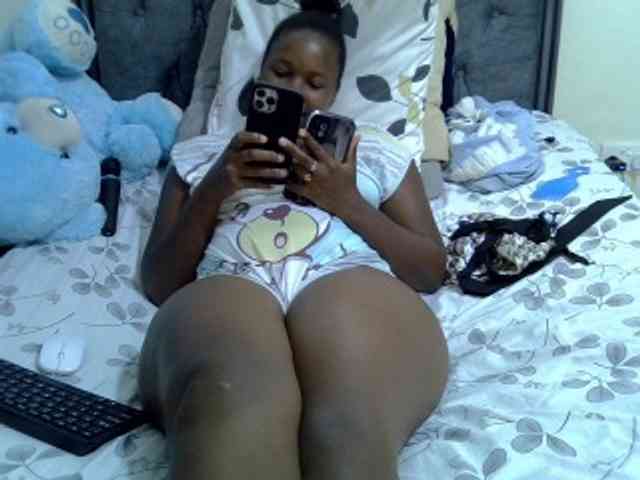 Winnie112 webcam