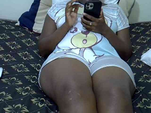 Winnie112 webcam