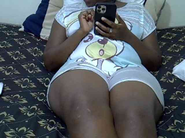 Winnie112 webcam