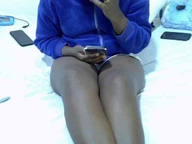Winnie112 webcam