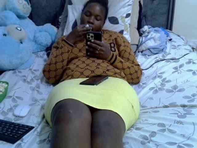 Winnie112 webcam