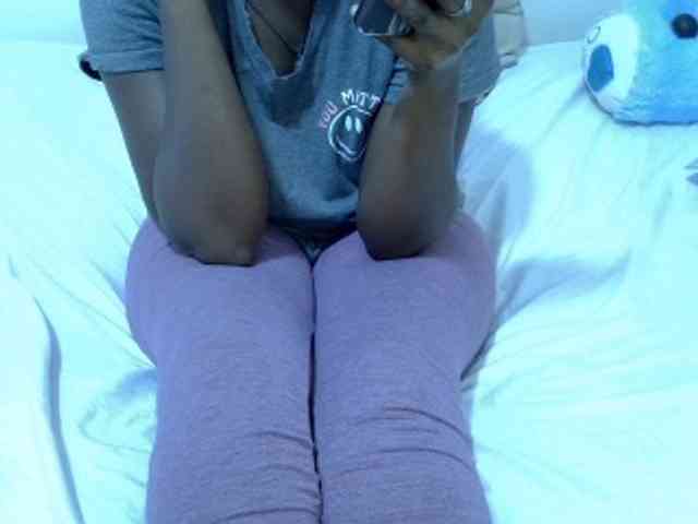 Winnie112 webcam