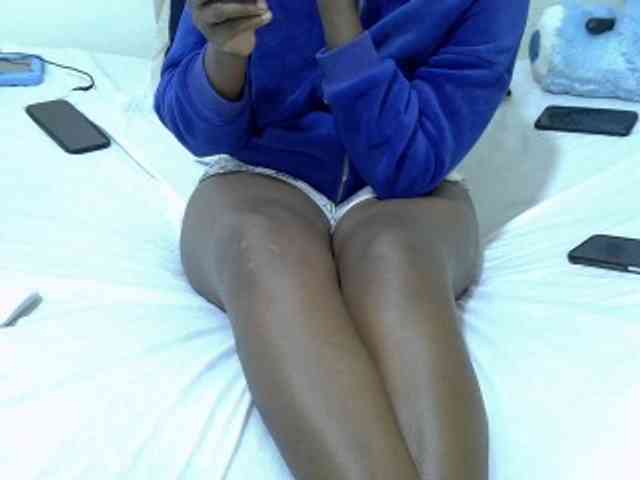 Winnie112 webcam