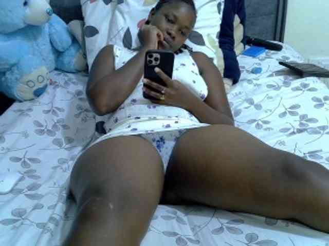 Winnie112 webcam