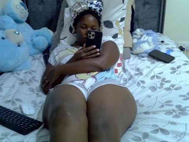 Winnie112 webcam