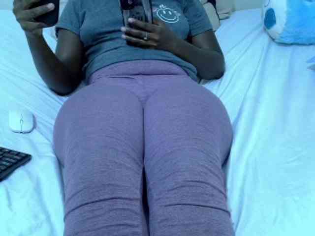 Winnie112 webcam