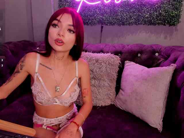 Scarlettvelvet webcam