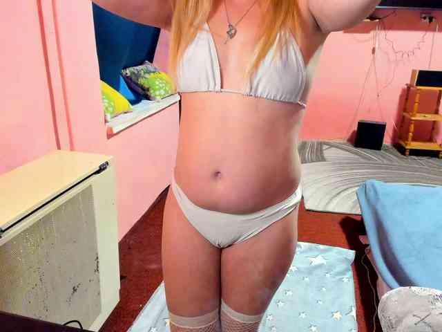 Vicky1215 webcam