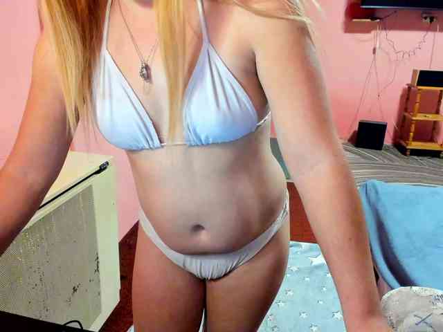Vicky1215 webcam