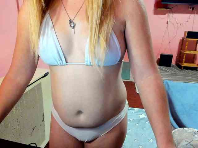 Vicky1215 webcam