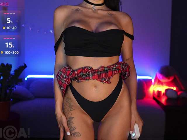 KatrinMoreno live cam on BongaCams