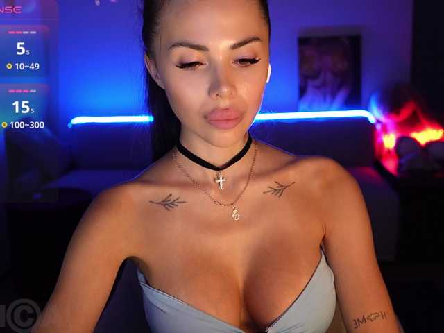 KatrinMoreno live cam on BongaCams