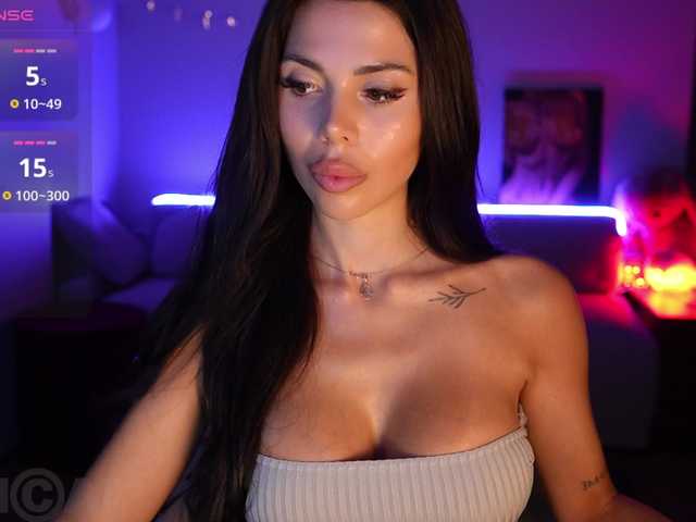 KatrinMoreno live cam on BongaCams