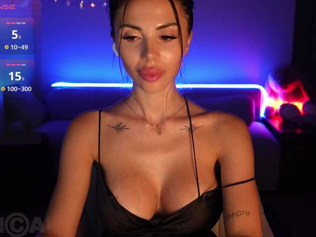 KatrinaMoreno live webcam show