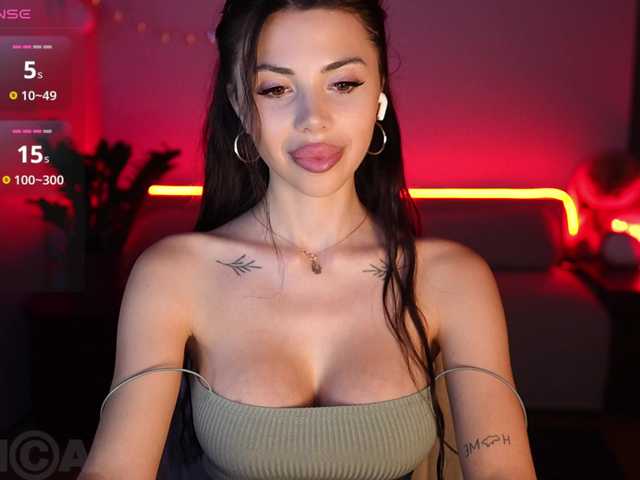 KatrinMoreno live cam on BongaCams