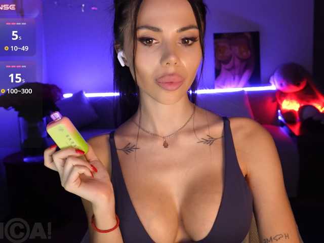 KatrinMoreno live cam on BongaCams