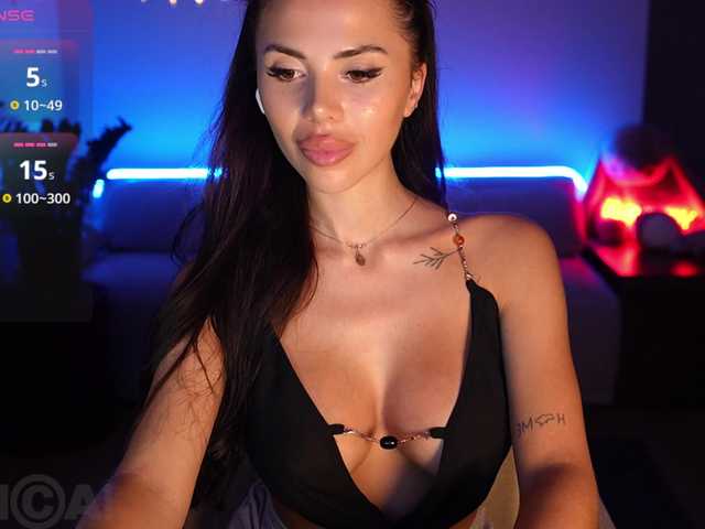 KatrinMoreno live cam on BongaCams