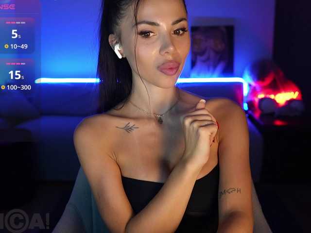KatrinMoreno live cam on BongaCams