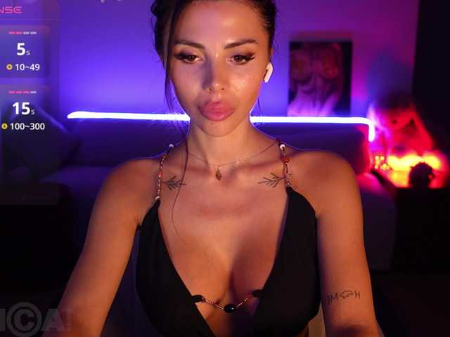 KatrinMoreno live cam on BongaCams