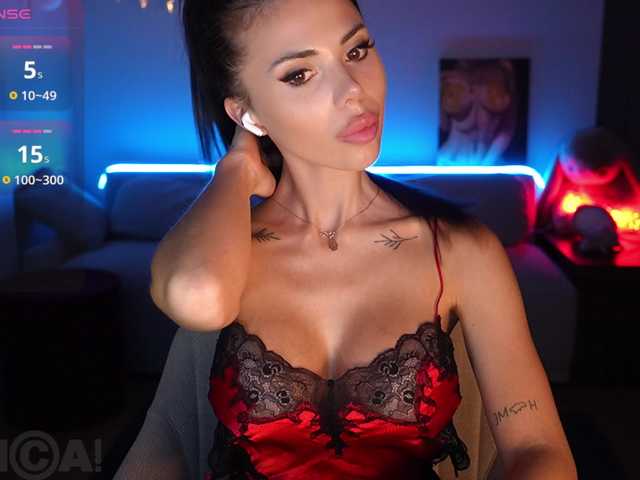 KatrinMoreno live cam on BongaCams