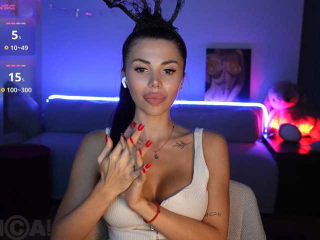 KatrinMoreno live cam on BongaCams
