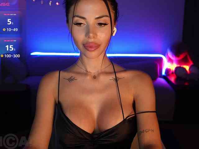 KatrinaMoreno webcam