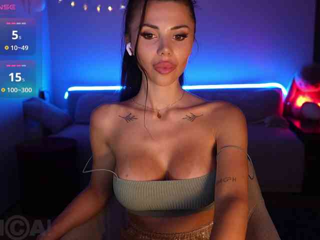 Model: KatrinaMoreno