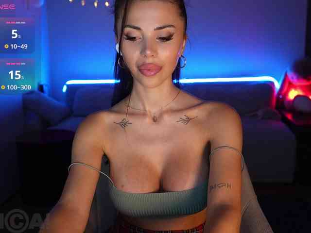 KatrinaMoreno webcam