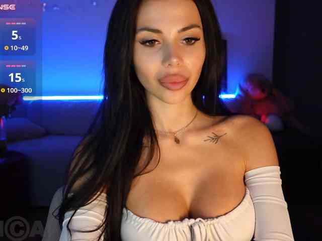 Model: KatrinaMoreno