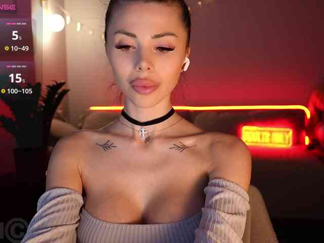 KatrinaMoreno webcam