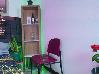 CamiilaReyes Porn Show