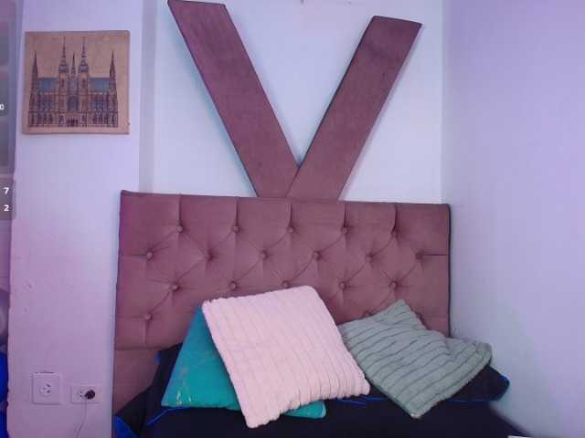 CamiilaReyes live cam on BongaCams