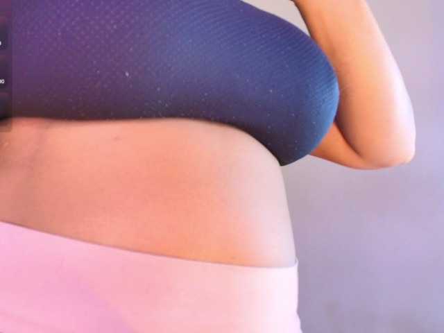 CamiilaReyes live cam on BongaCams