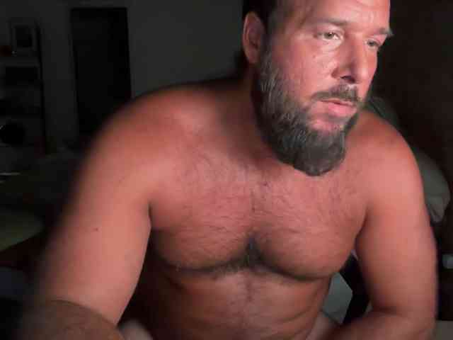 Barebackheat