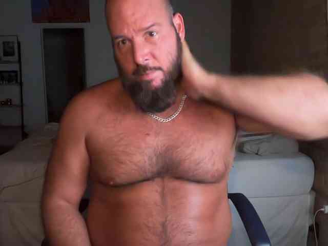 Barebackheat