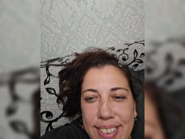 Kristina13 live cam preview