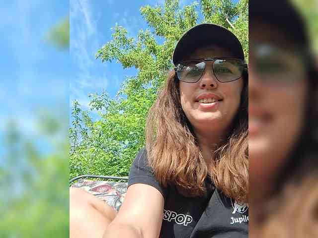 Kristina13 webcam